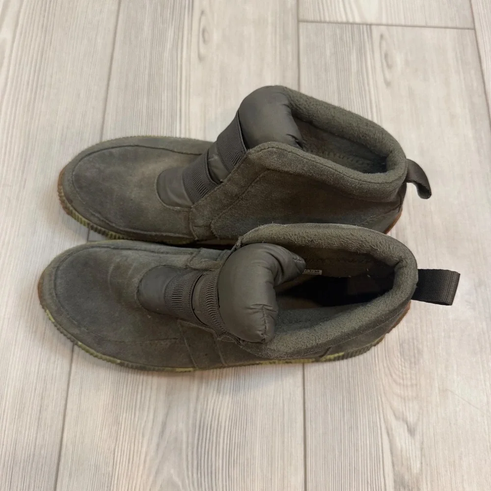 Sorel Out N About Plus Mid Sage Camo Waterproof Suede Boots NL3798-326‎ Womens 9